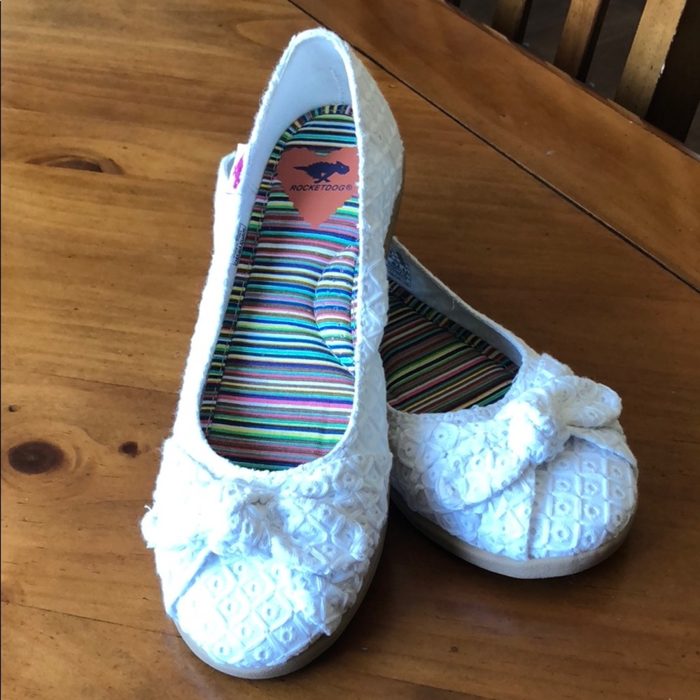 White embroidery flats